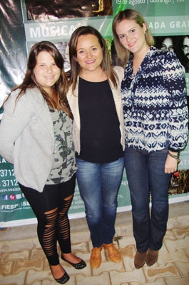 Na memorável noite: Buba Nicoletti, Raquel C. Palma e Paula Andrade